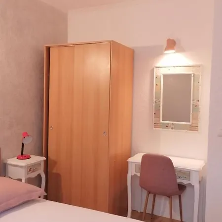 Mares - 20 M From The 公寓 布雷拉