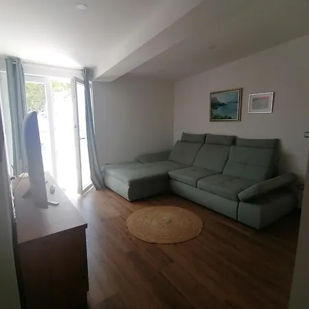 Mares - 20 M From The