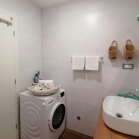 Mares - 20 M From The * 布雷拉