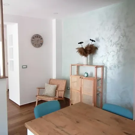 Mares - 20 M From The * 布雷拉