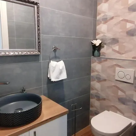 Mares - 20 M From The Appartement *