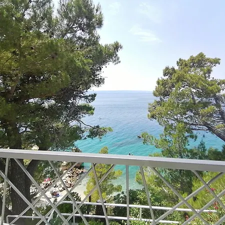 Mares - 20 M From The Appartement *