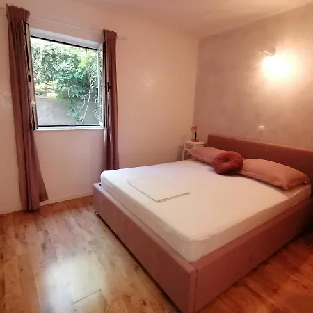Apartment Mares - 20 M From The Brela