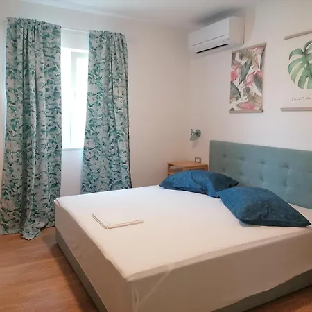 Appartement Mares - 20 M From The Brela